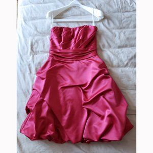NWT David's Bridal Fucshia Bridesmaid/Cocktail/Prom knee-length dress